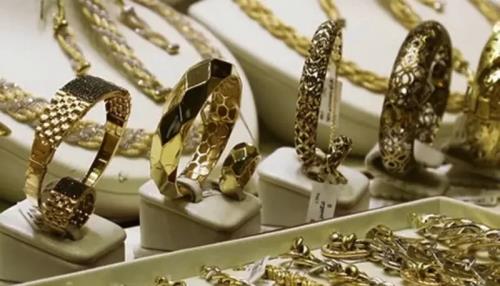 انس جهانی، بازار طلا را کساد کرد