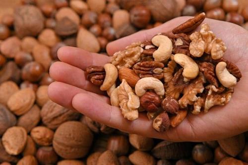 مصرف روزانه یک مشت آجیل چه فوایدی برای بدن شما دارد؟