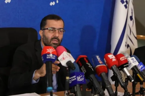 مجلس حتما افزایش ۲۰ درصدی حقوق برای سال آینده را اصلاح می کند